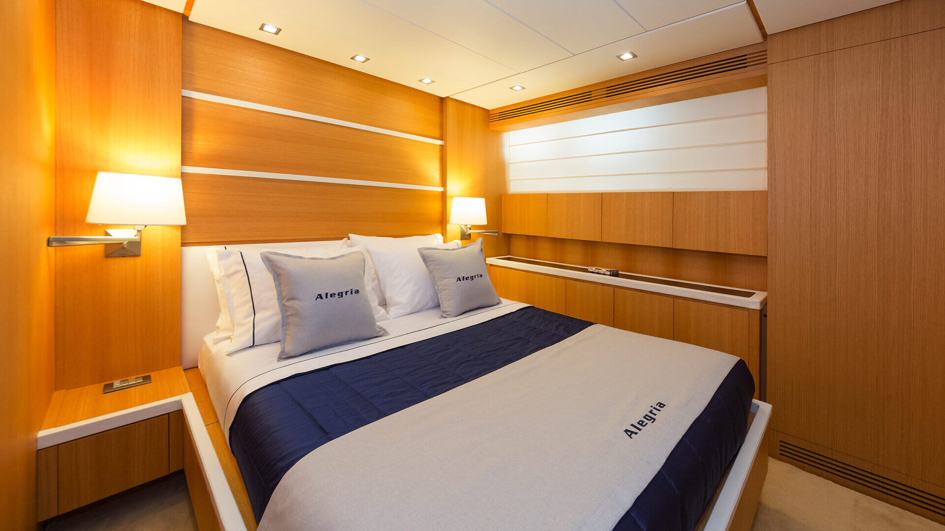 Emm.Pavlis/*uptakedesign/