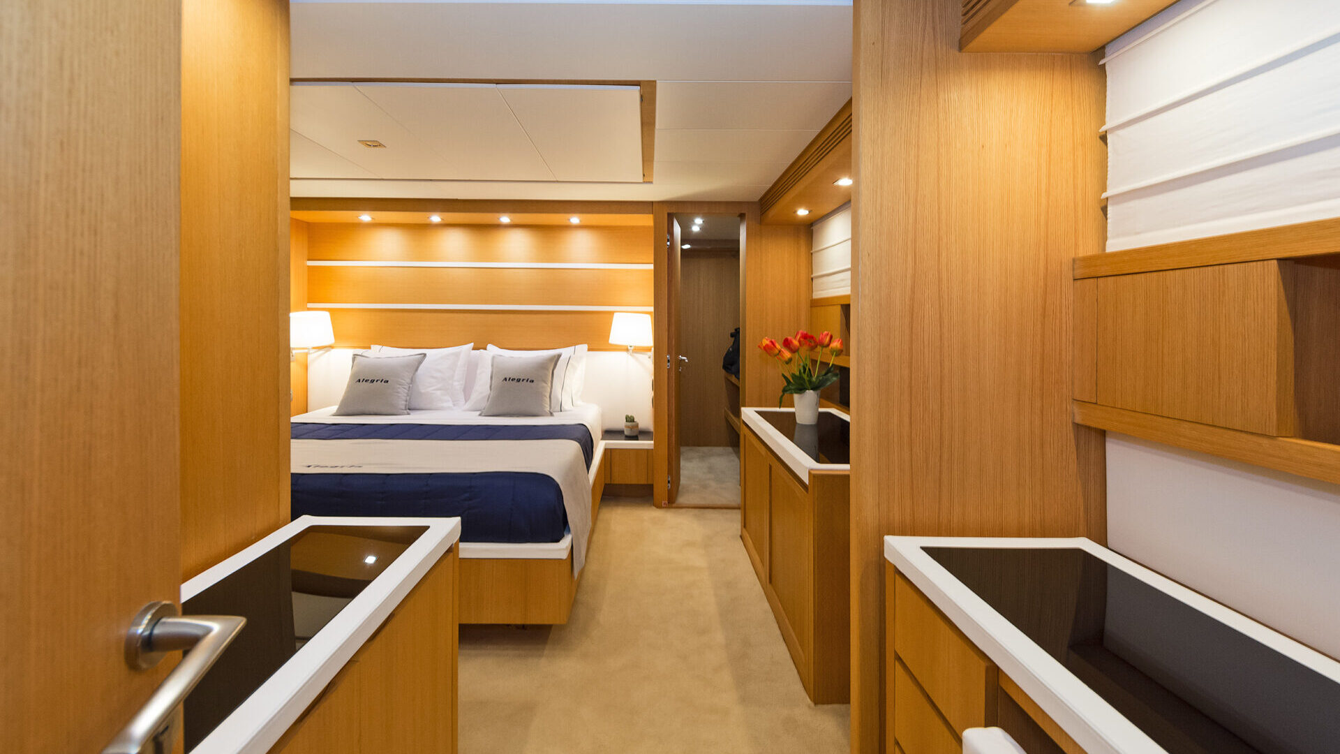 Emm.Pavlis/*uptakedesign/