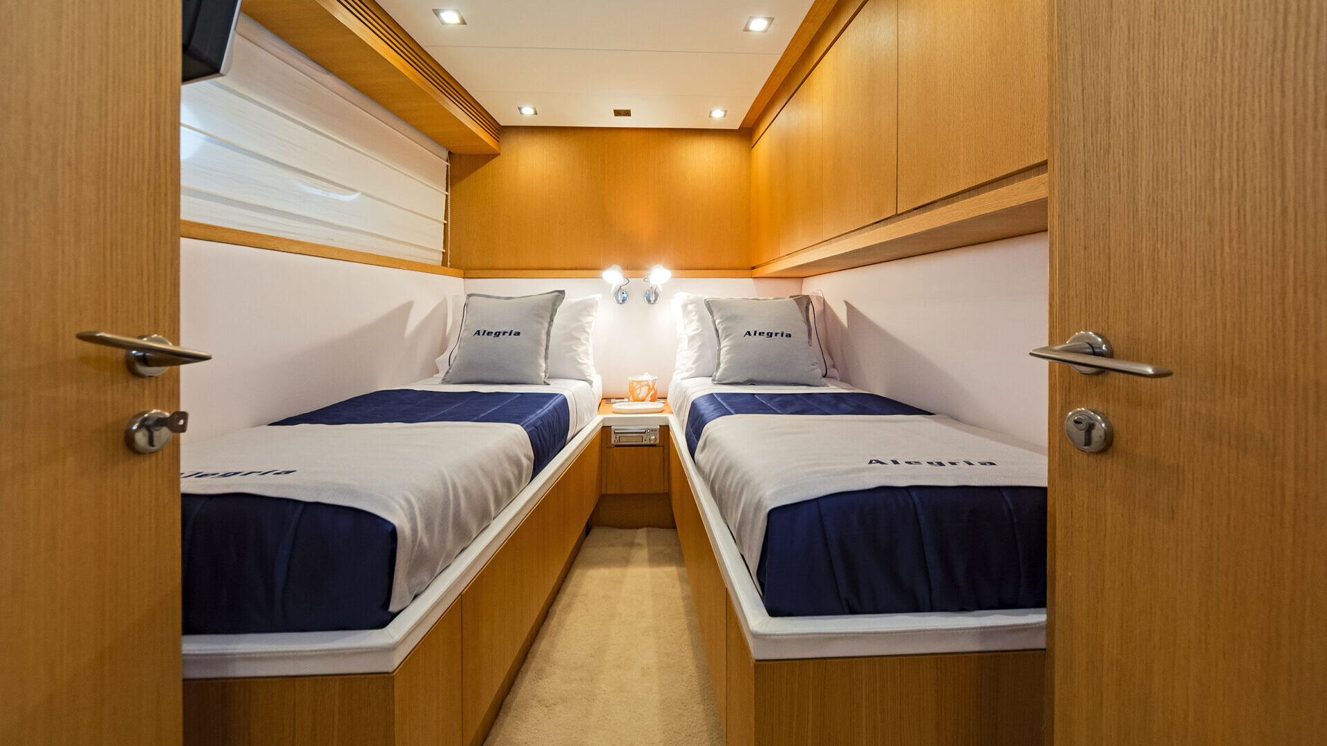 Emm.Pavlis/*uptakedesign/