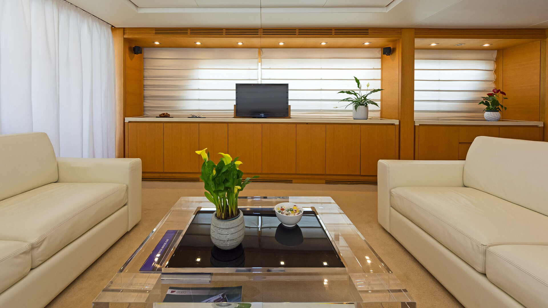 Emm.Pavlis/*uptakedesign/