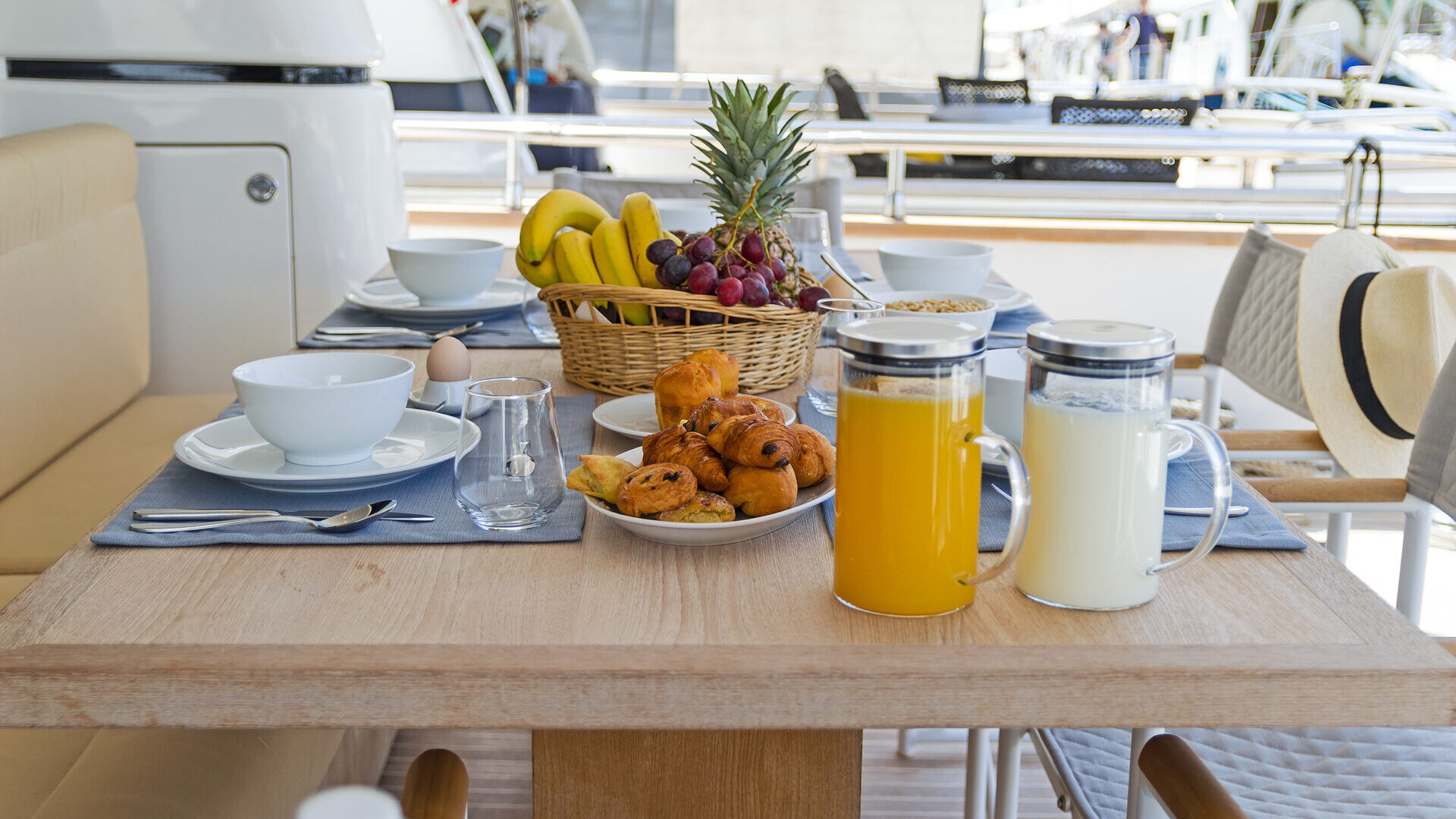 Emm.Pavlis/*uptakedesign